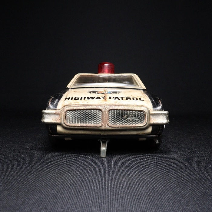 highway patrol tin toy car III front view