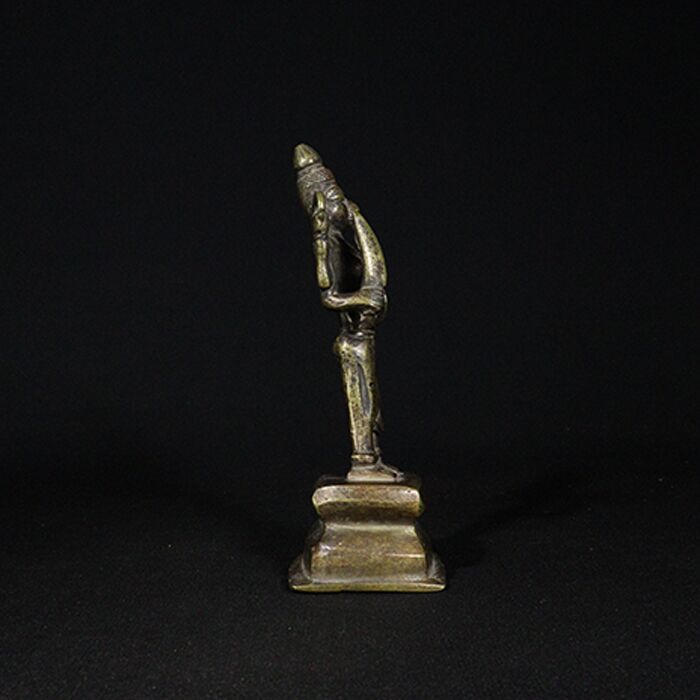 kali bronze sculpture side view